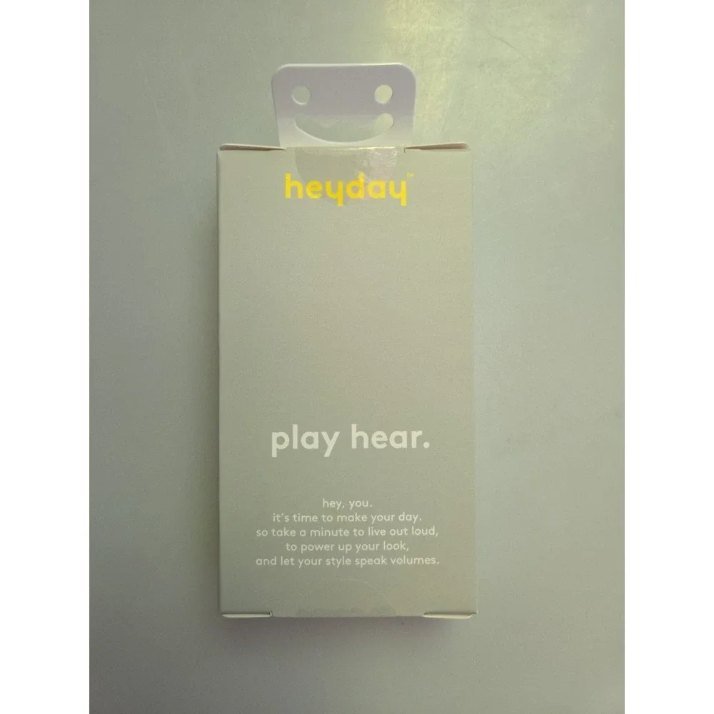 Heyday Audio‎ 3.5mm to 3.5mm Auxiliary (Aux) Round Cable 3ft White
